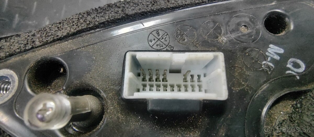 Kia Ceed 3 III CD Land Cruiser 120- zrkadlo antena osvetleni - 7