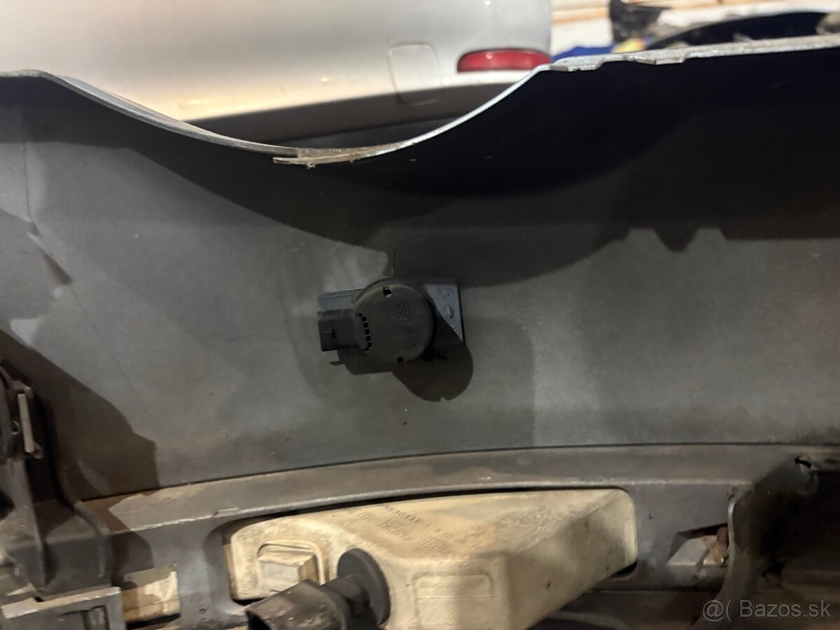 Predný nárazník VW Passat B6 - 7