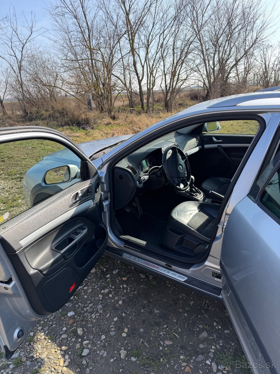 Škoda Octavia Scout - 7