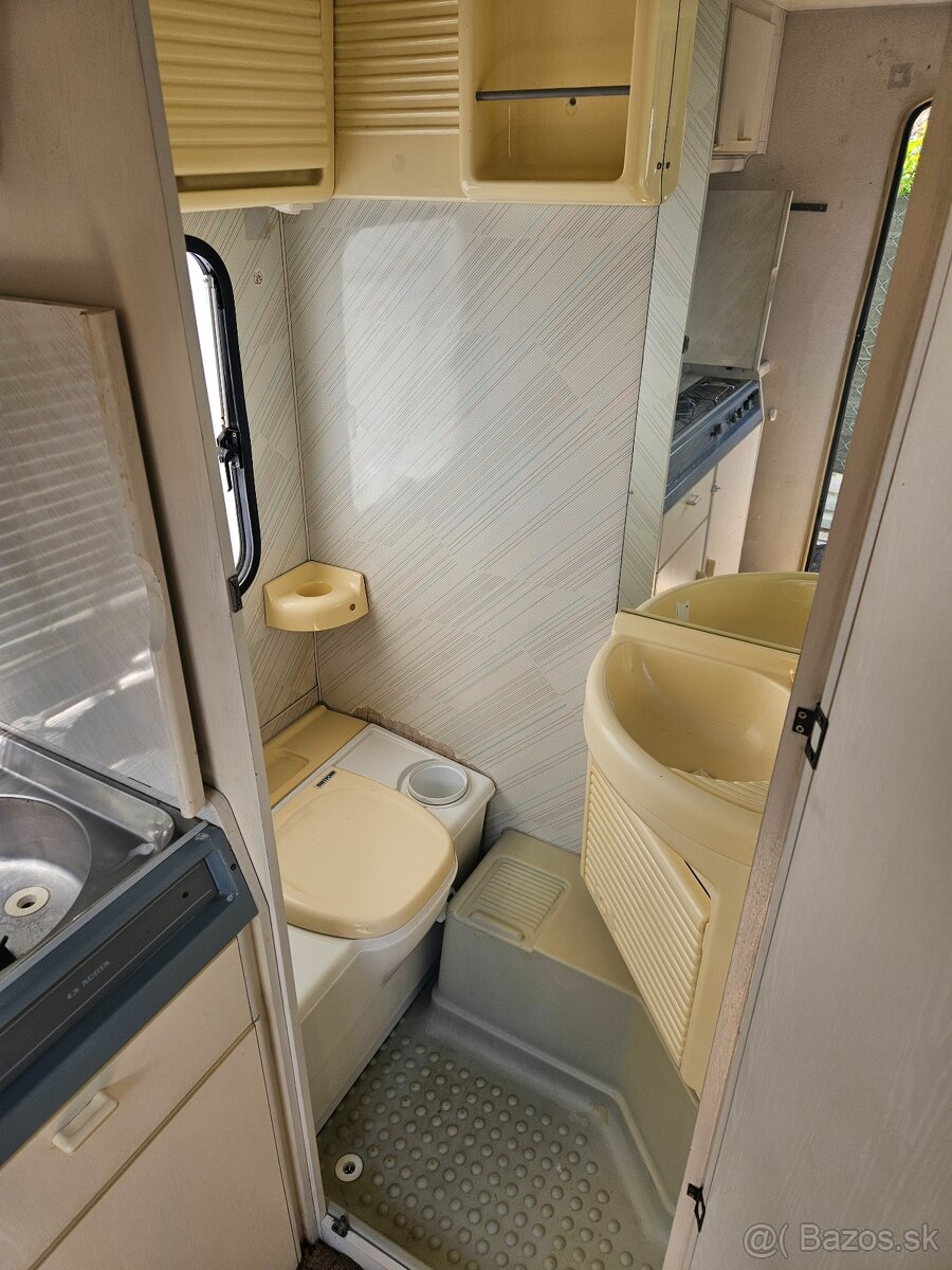 Predám karavan Adriá 425. - 7