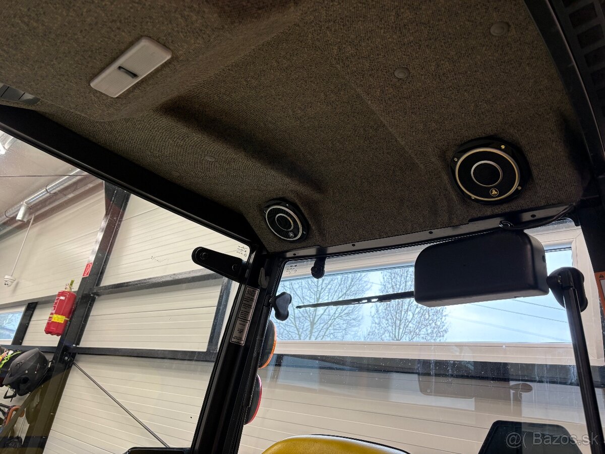 John deere 1025r - 7