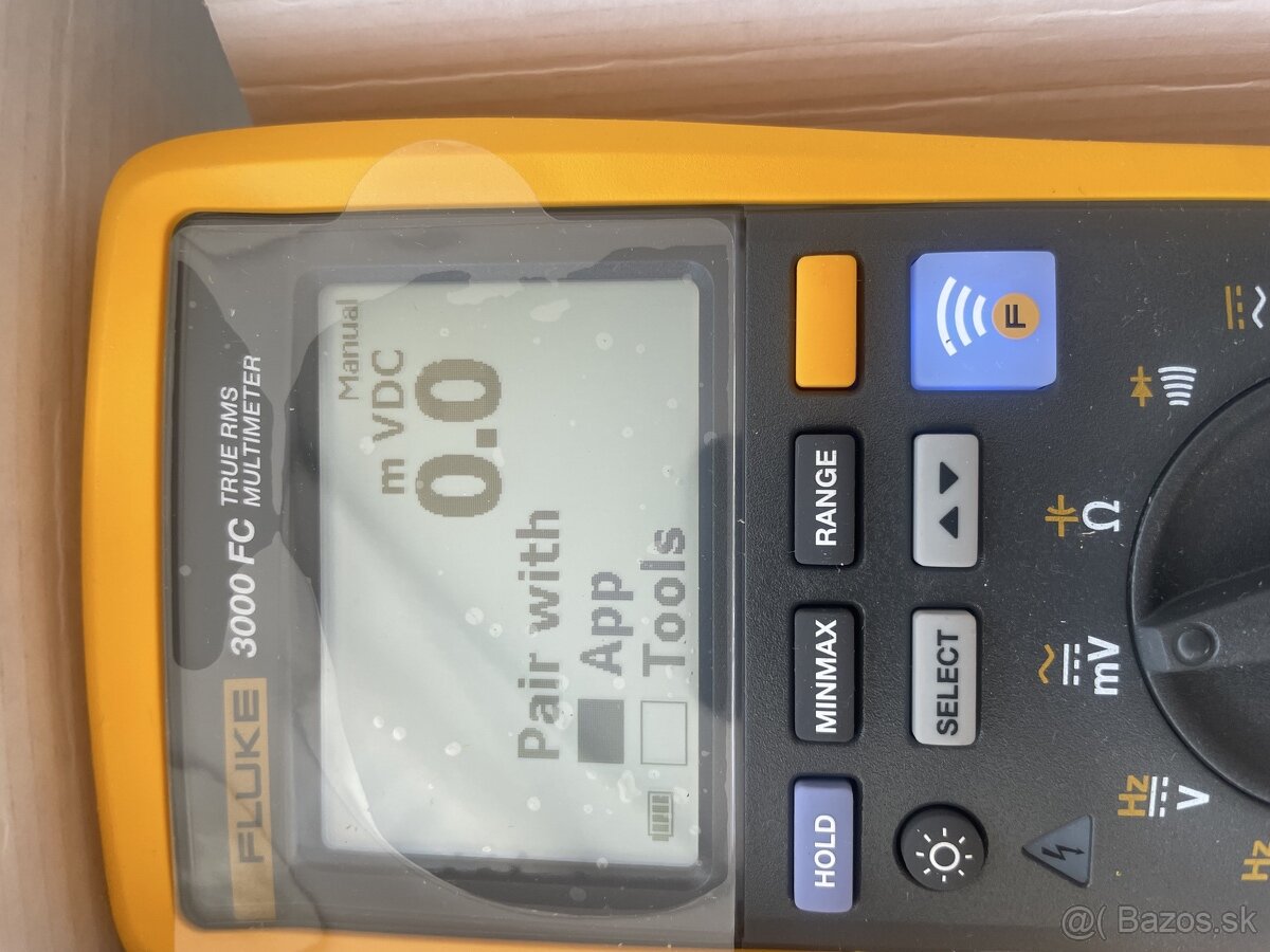 Fluke 3000FC multimeter - 7
