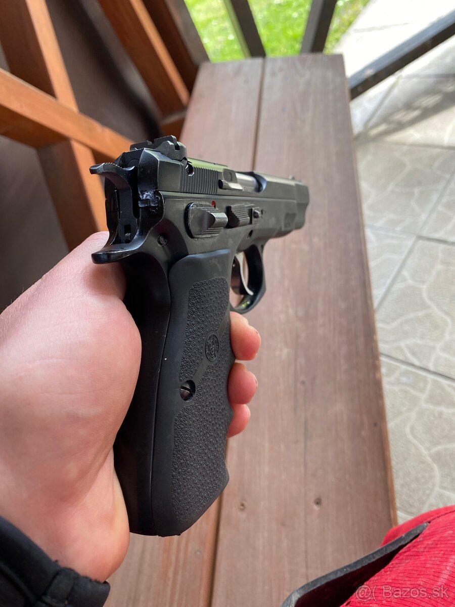 CZ85 - 7