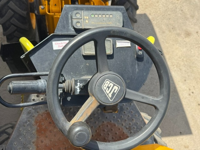Kolový dumper JCB 1T-2S5 - 7