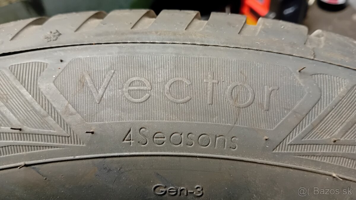 Goodyear Vector 4Seasons Gen-3 225/55R17 - 7