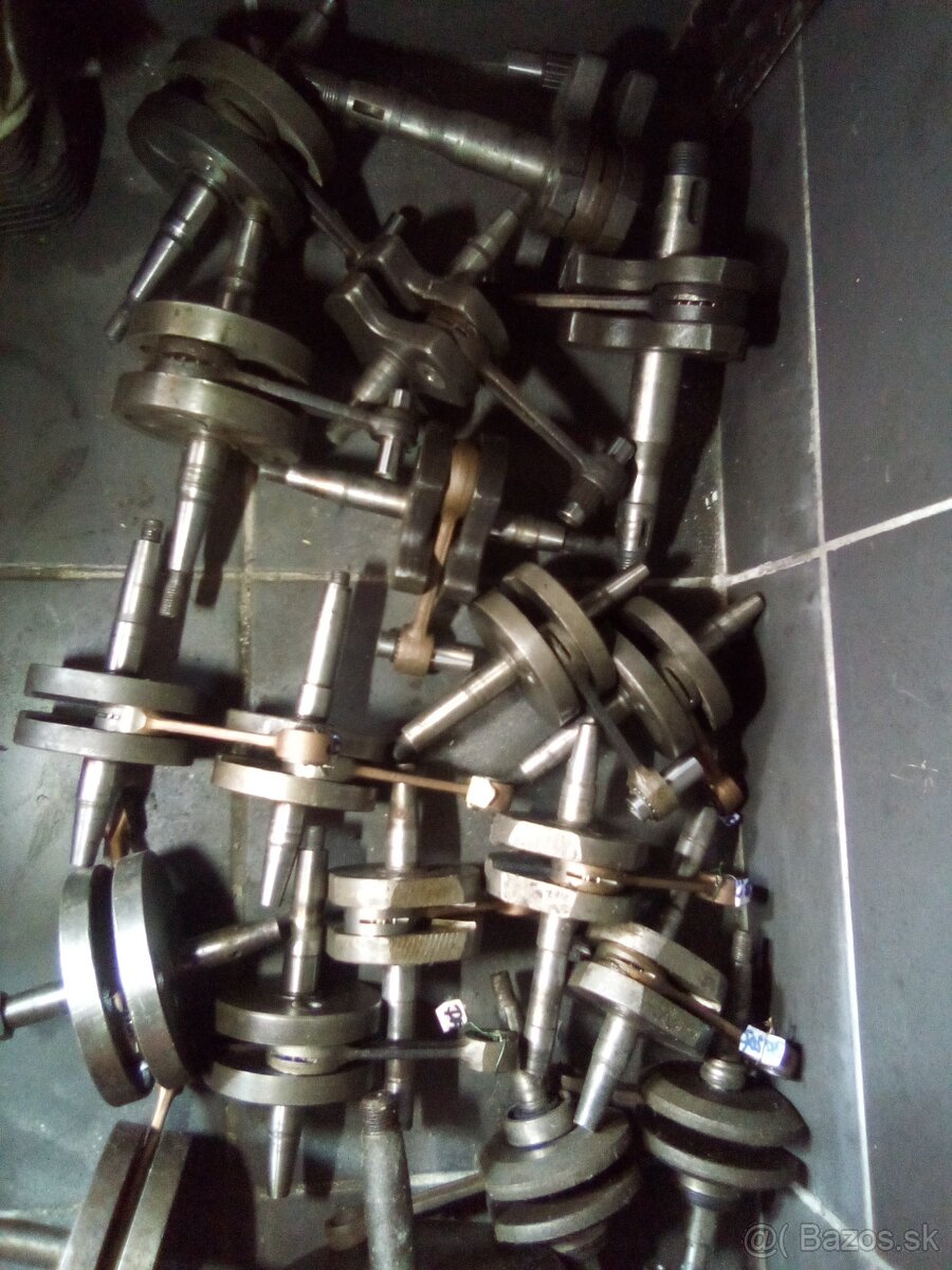 Agzat klukove hriadele 2Takt motory Valce Spojky a ine - 7