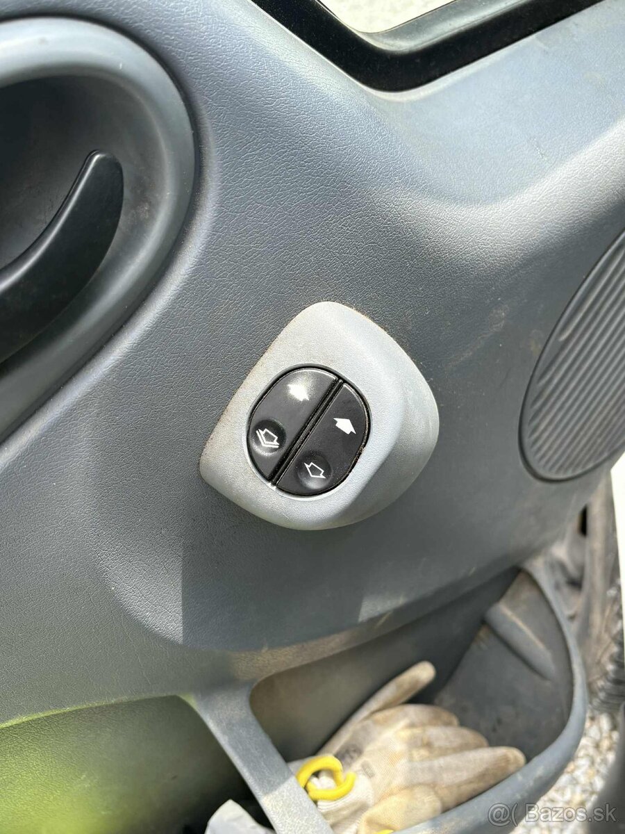 Ford Transit - 7-miestny valník - 7