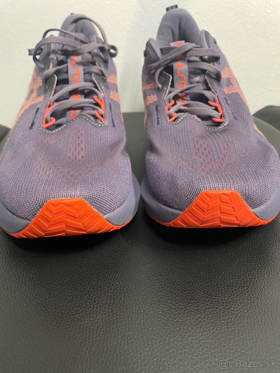 Asics Novablast 5 - 7