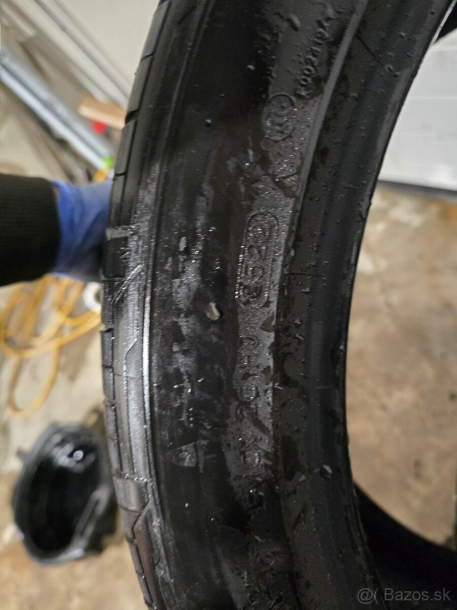 Letné Pneu 285/40 R22 - 7