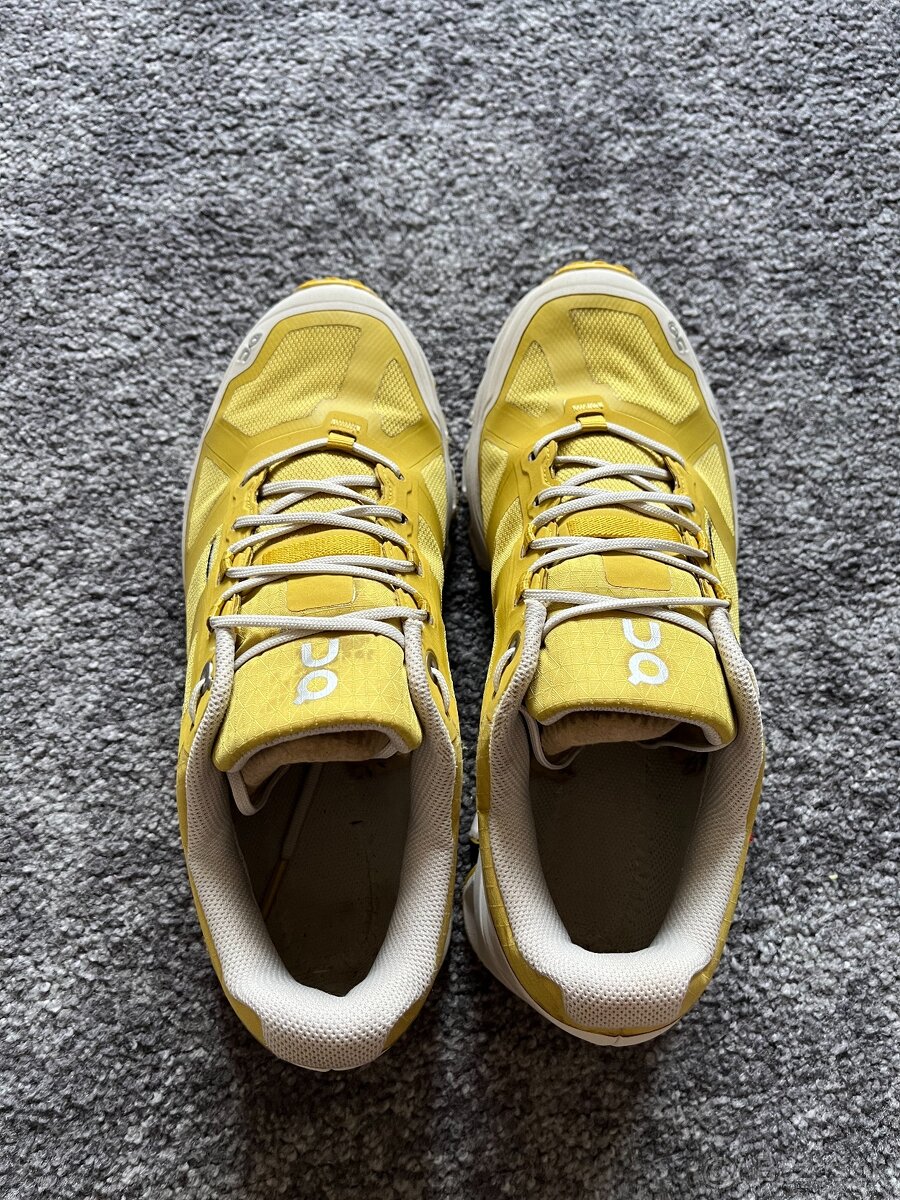 On Running, model Cloudventure WP, velikost 38,5 - 7