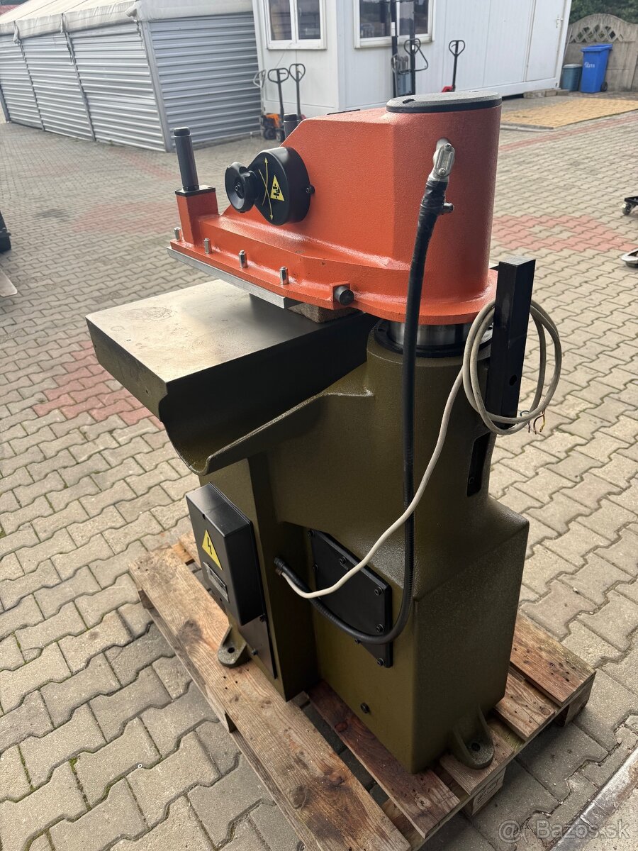 Atom SE 16 vysekávací stroj Hydraulická řezačka Svit Sandt - 7