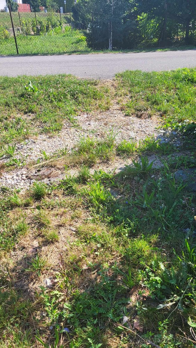 Na predaj pozemok na výstavbu Rd Štitáre - 7