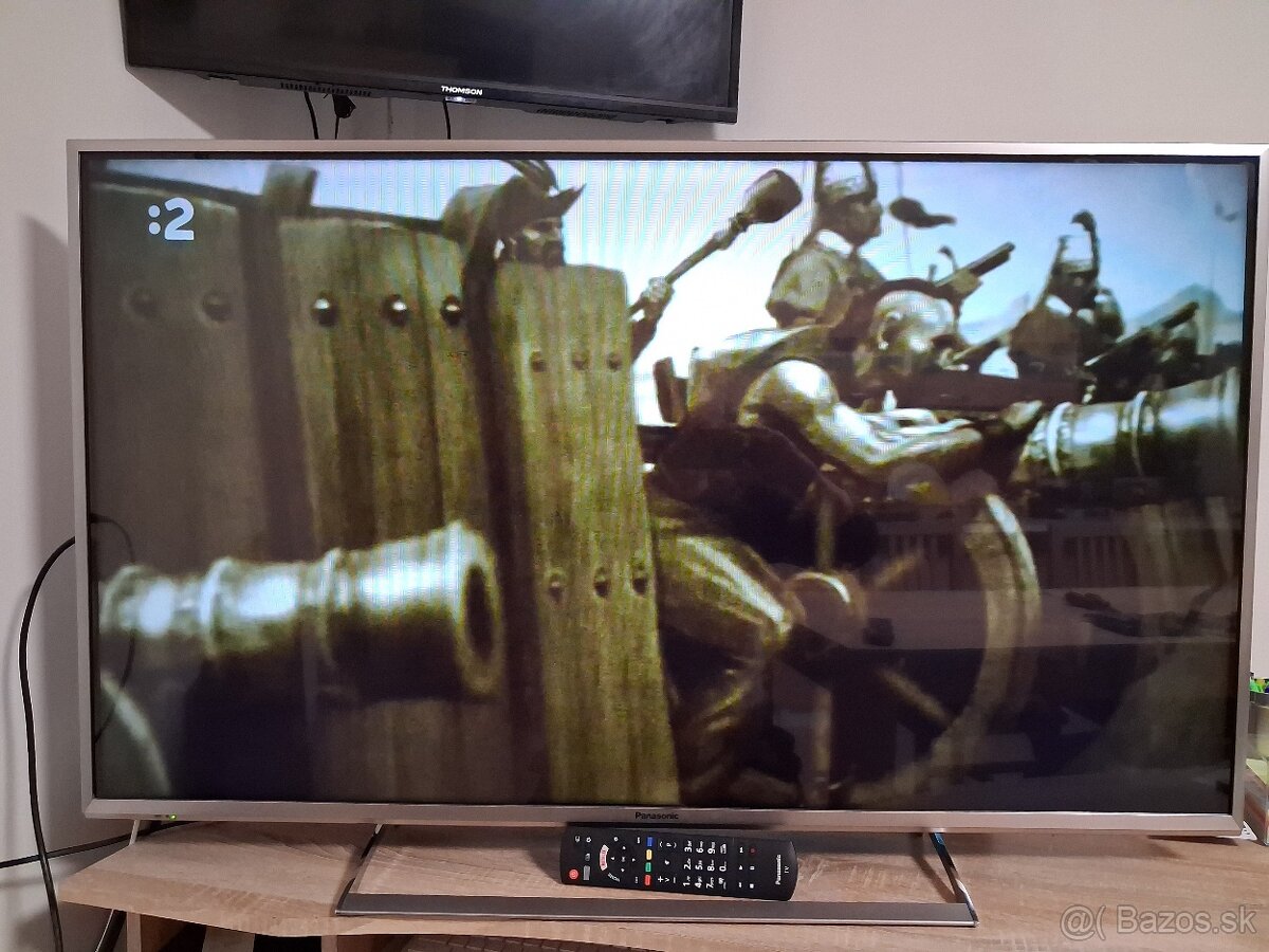 Predám 3D Full HD LED SMART PANASONIC TX-47AS740E - 7