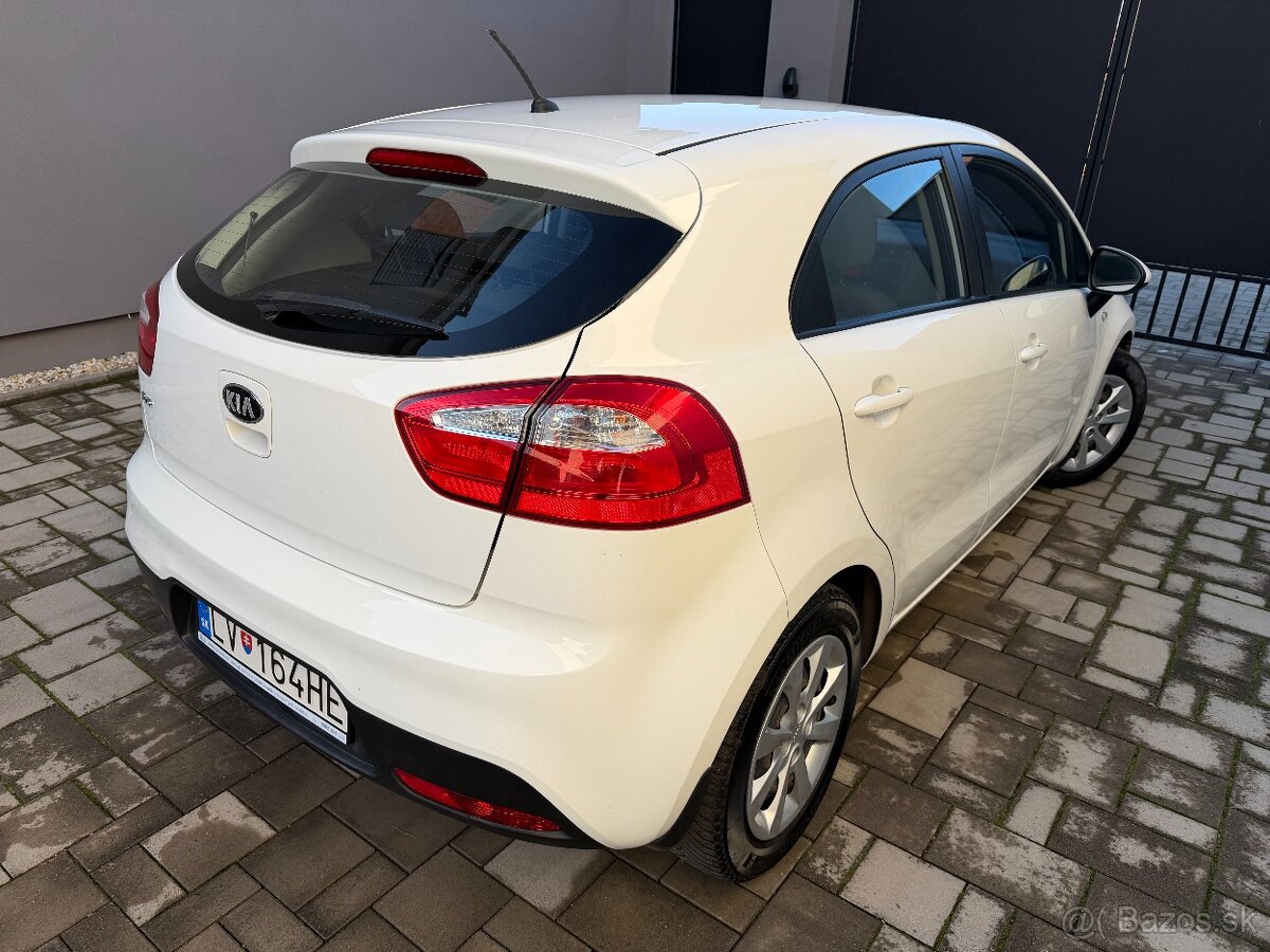 KIA RIO, 1,25 BENZÍN, MANUÁL, SILVER, 9/2014, 128 563KM - 7