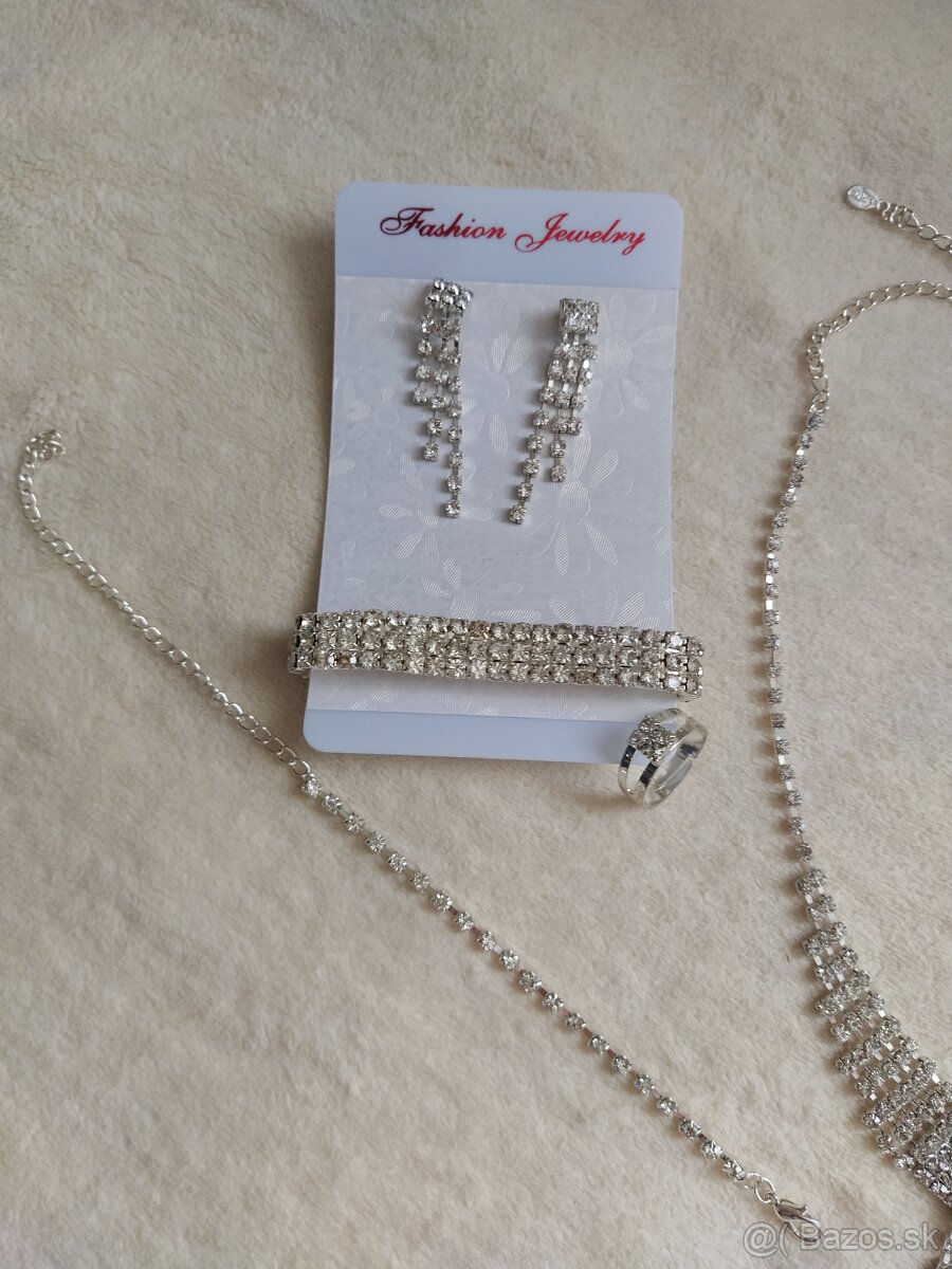 NOVÝ set bižutérie + krabička a brošňa (osobný odber) - 7