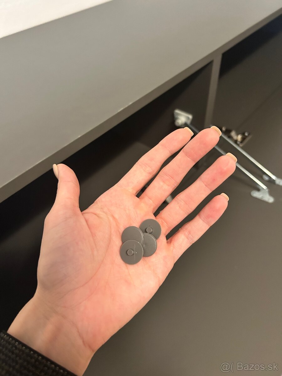 Sivý moderný TV stolík, komoda pod TV - 7