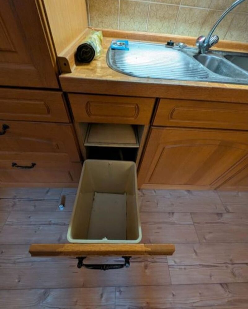 Kuchyně zn.Alno z masivu se spotřebiči ,5849 - 7