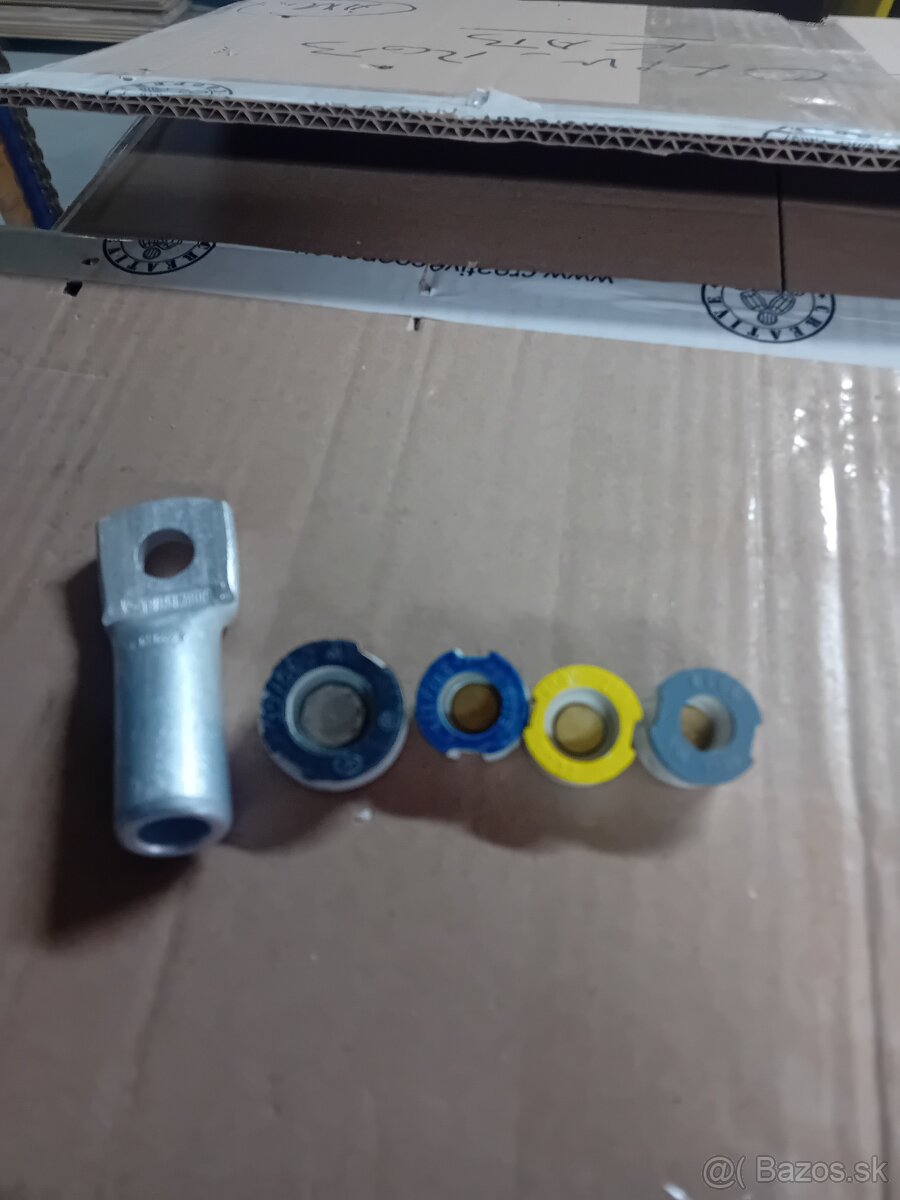 Elektroinštalačný materiál - 7