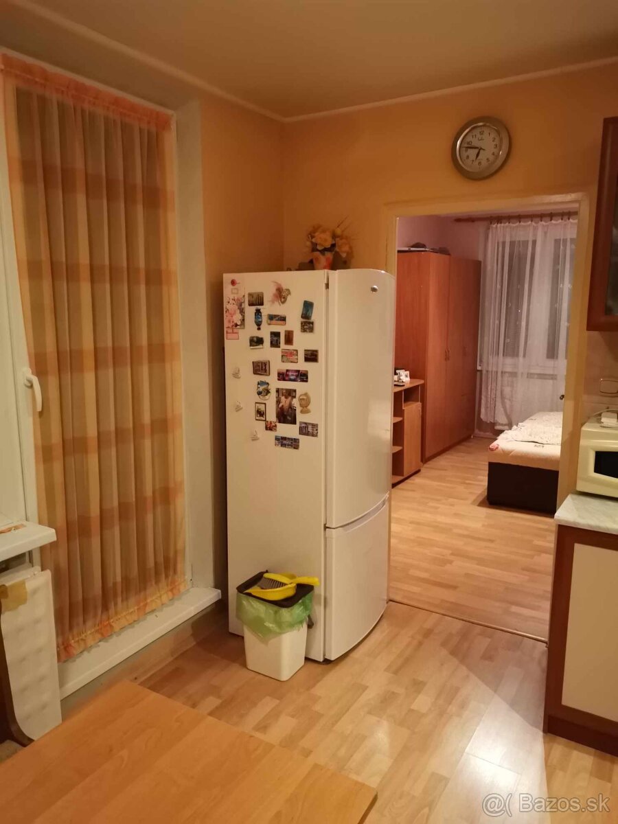 Veľký 2 izbový - 7