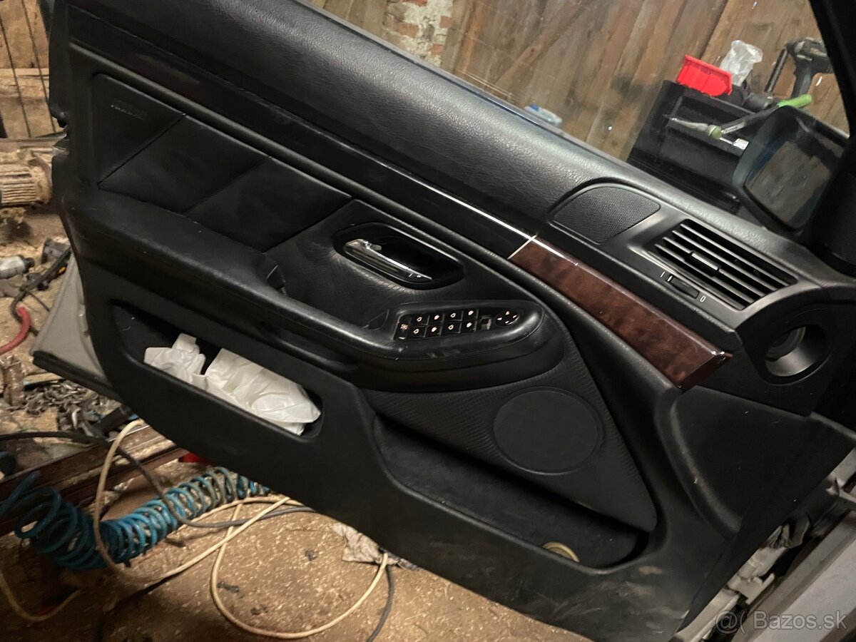 Rozpredám e39 530d touring automat 135kw - 7