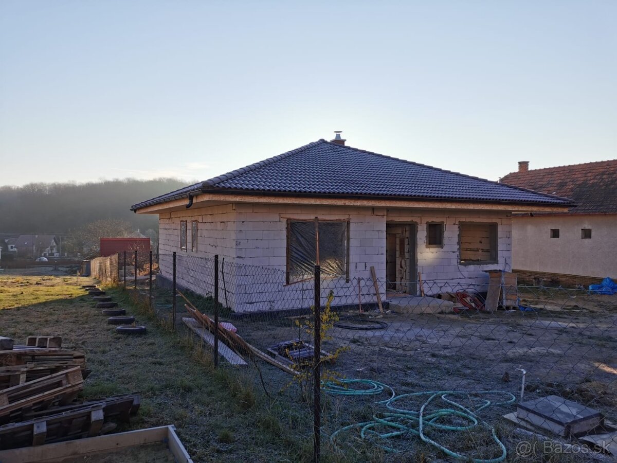 Realizácia striech ,práca z drevom_ - 7