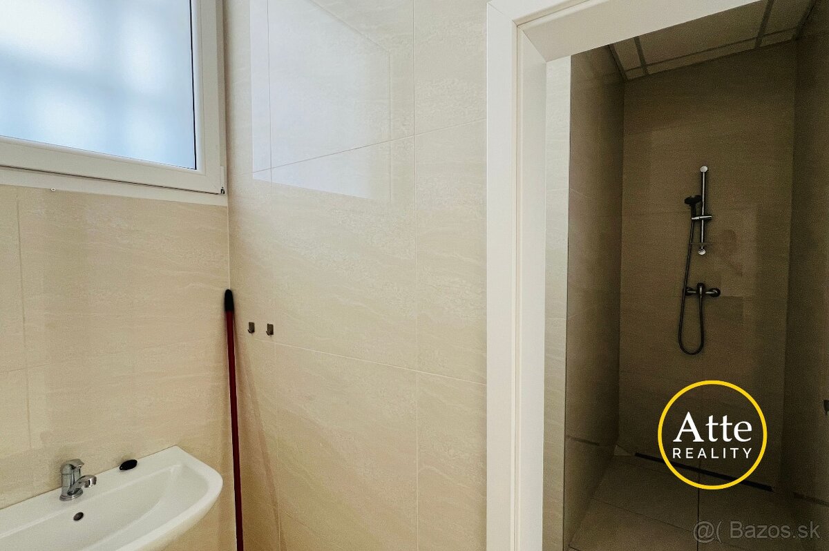 Prenajmem 59 m² kanceláriu s vlastným zázemím a parkovaním - Mehr