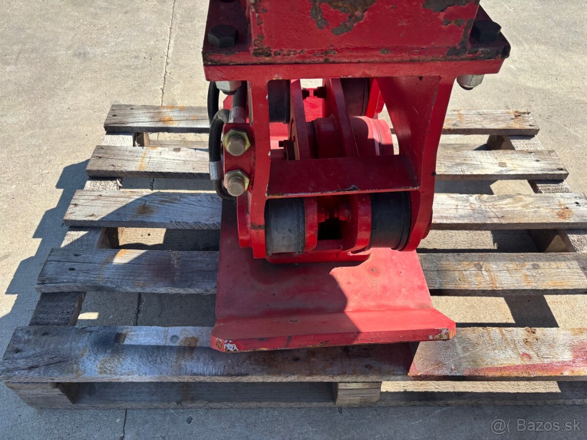 Vybračná doska na nakladač - 7