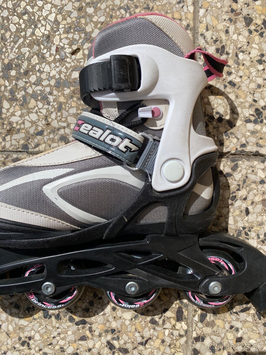 KOLIESKOVÉ KORČULE - 7