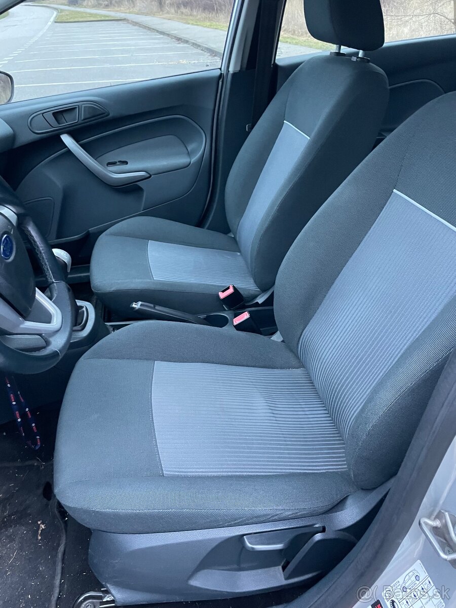 Ford fiesta - 7