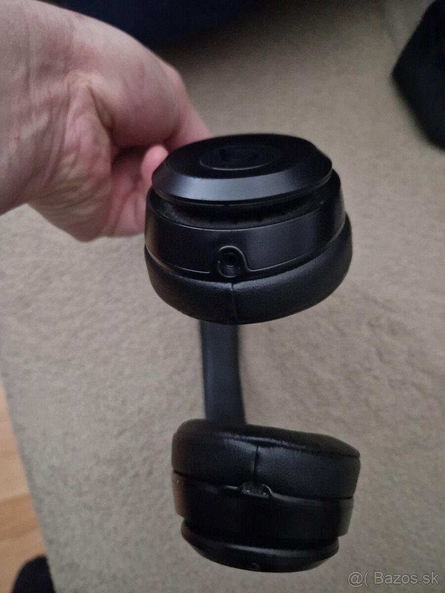 Predám sluchadka Beats Solo3 - 7