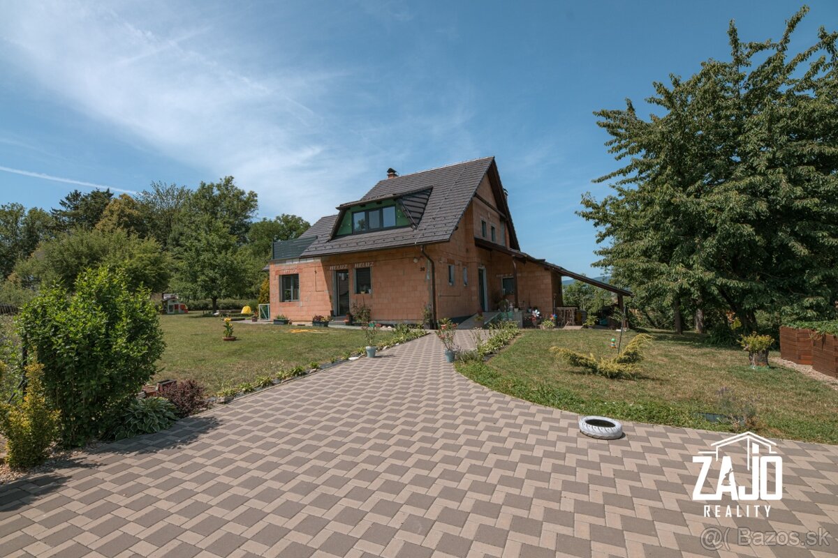 RD s pozemkom 2 533 m² a výhľadom na Vršatec – Ilava, Klobuš - 7