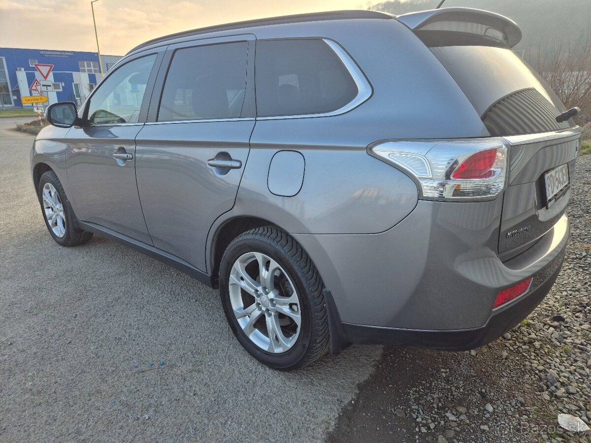Mitsubishi Outlander 2.2 DI-D Intense+ - 7