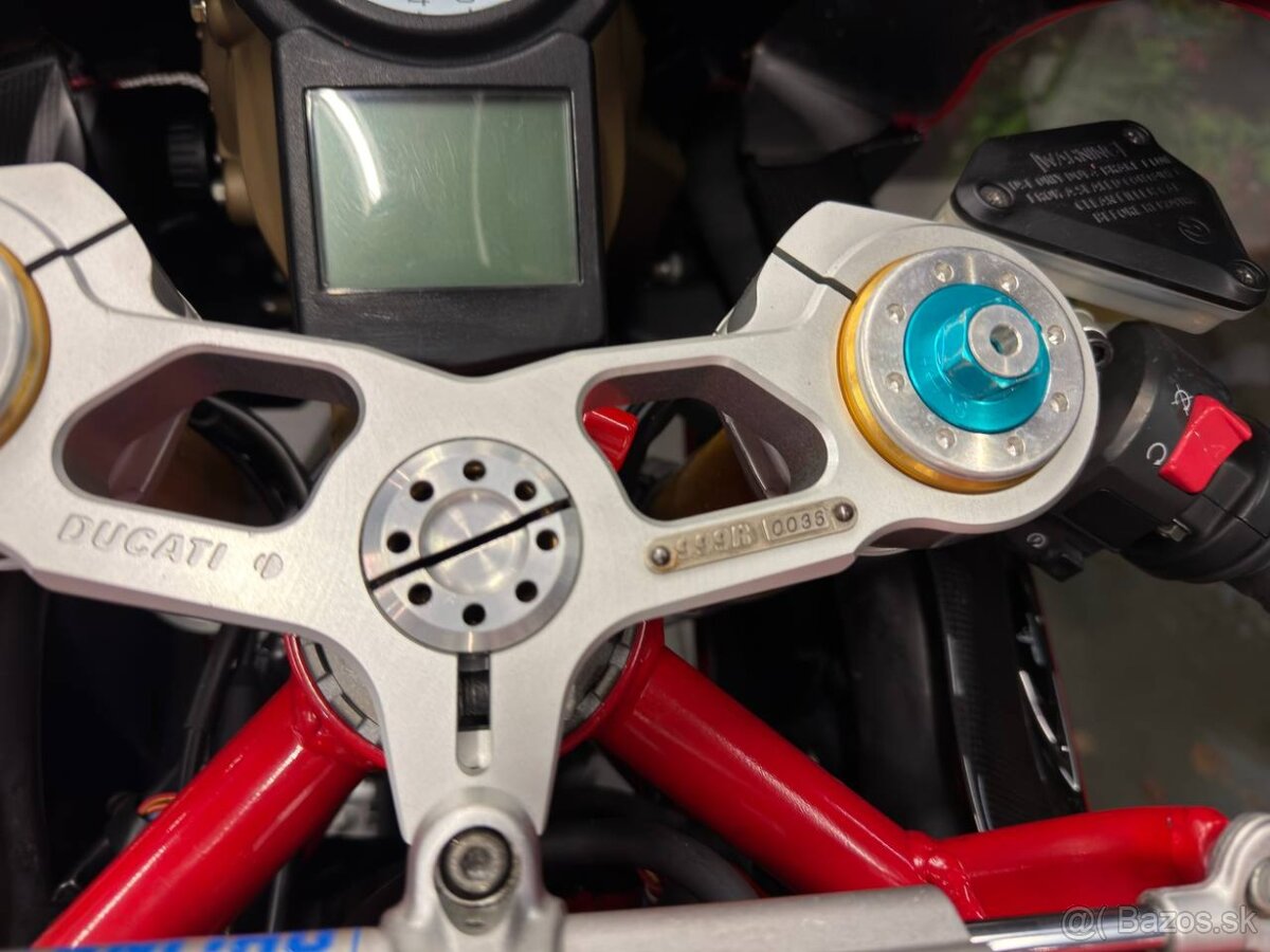 Ducati 999R - 7