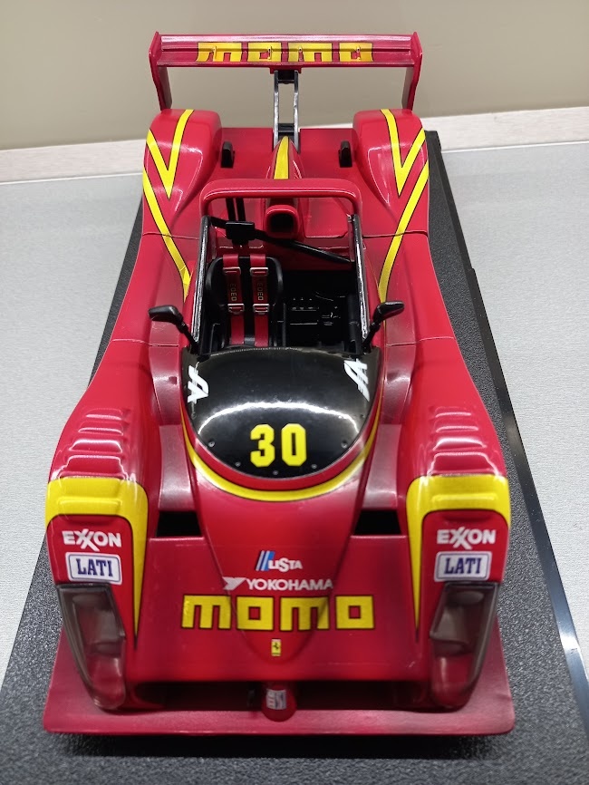 FERRARI 333 SP MOMO HOTWHEELS 1:18 č.2 - 7