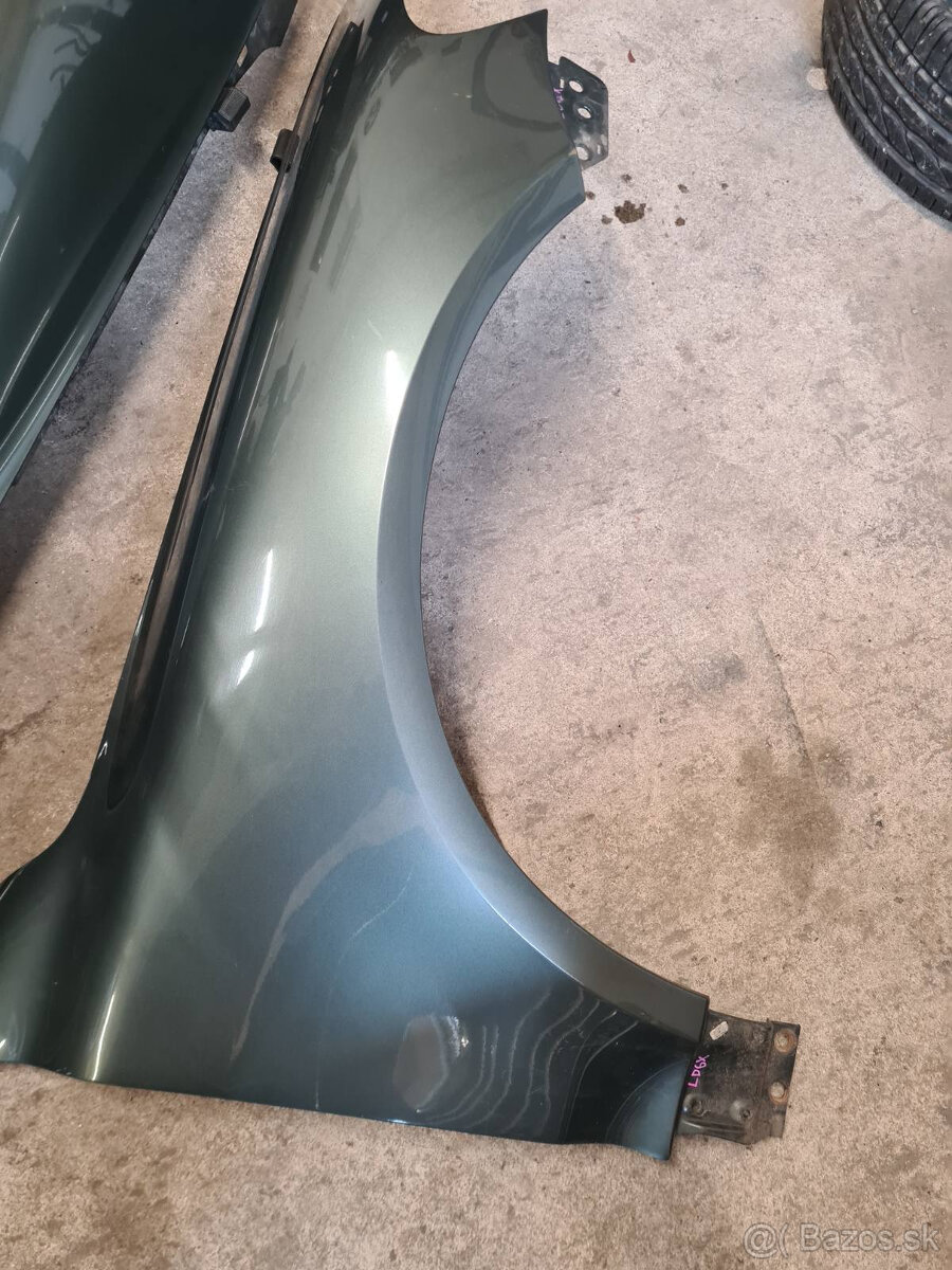 Blatník VW Touareg 7l - 7