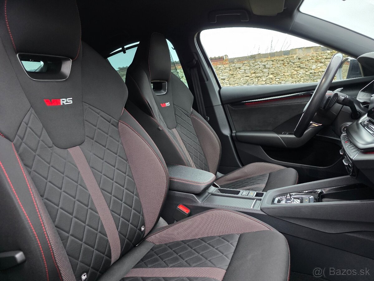 ŠKODA OCTAVIA RS iV DSG 180KW - 7