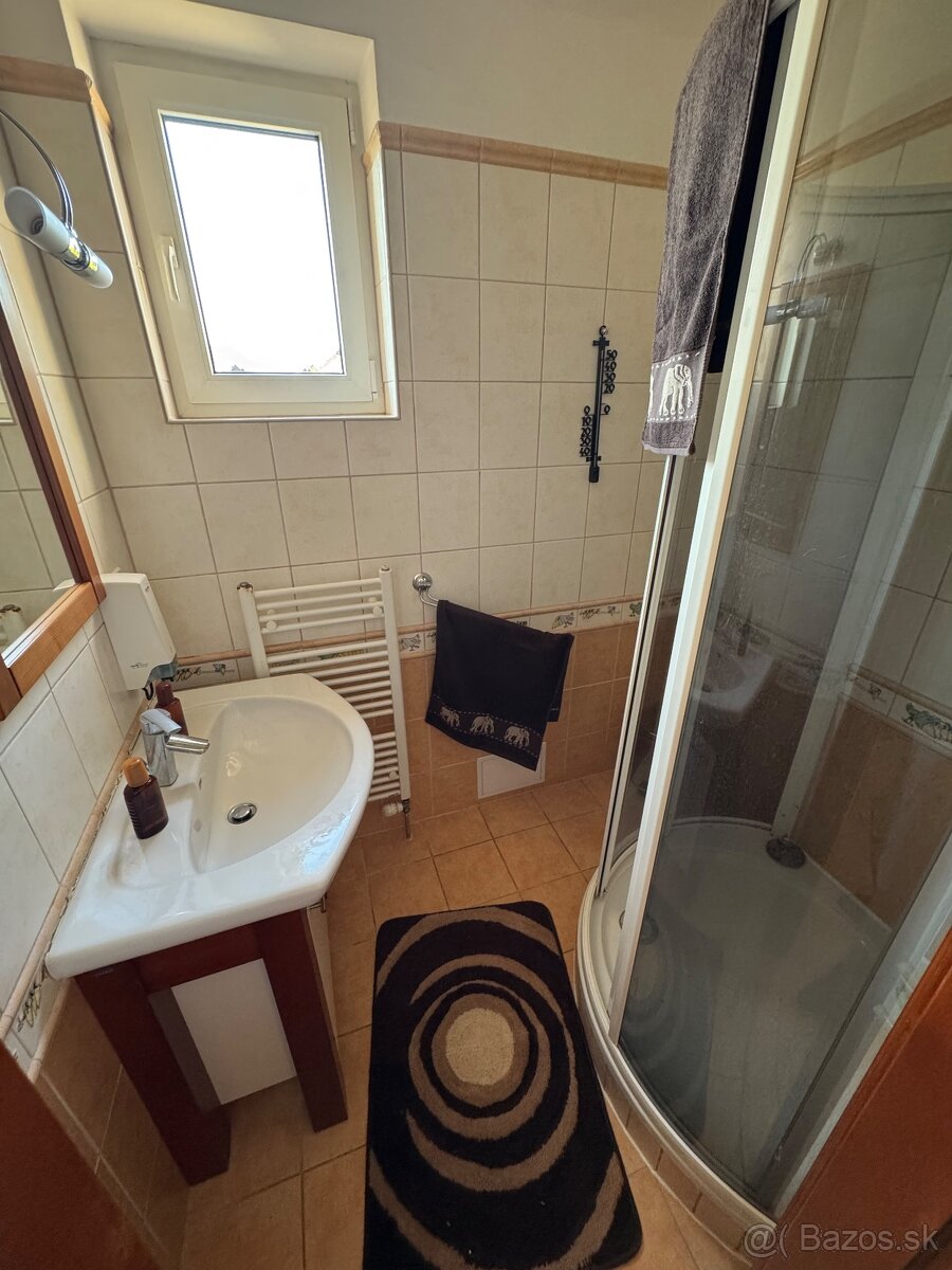 Predám dom s bazénom - 7