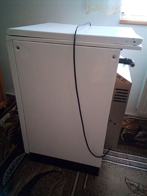 Predám zachovalý kombinovaný sporák Mora 2224 - 7