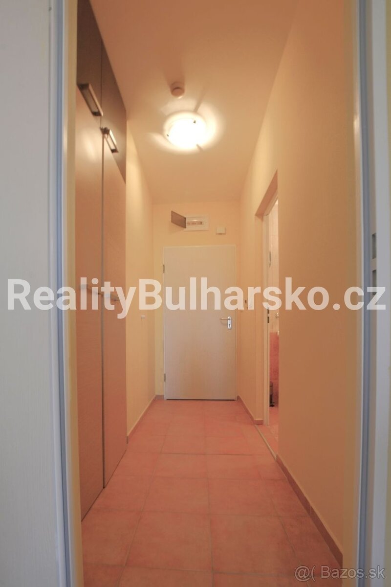 Zařízený apartmán 2kk v resortu u moře 64.990 EUR - 7