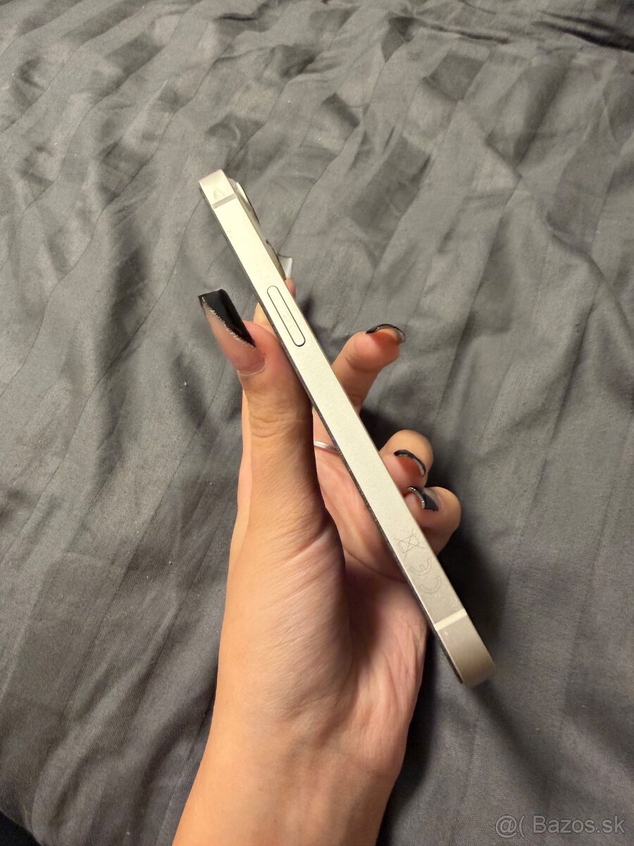 Apple iPhone 13 biely 128GB - 7