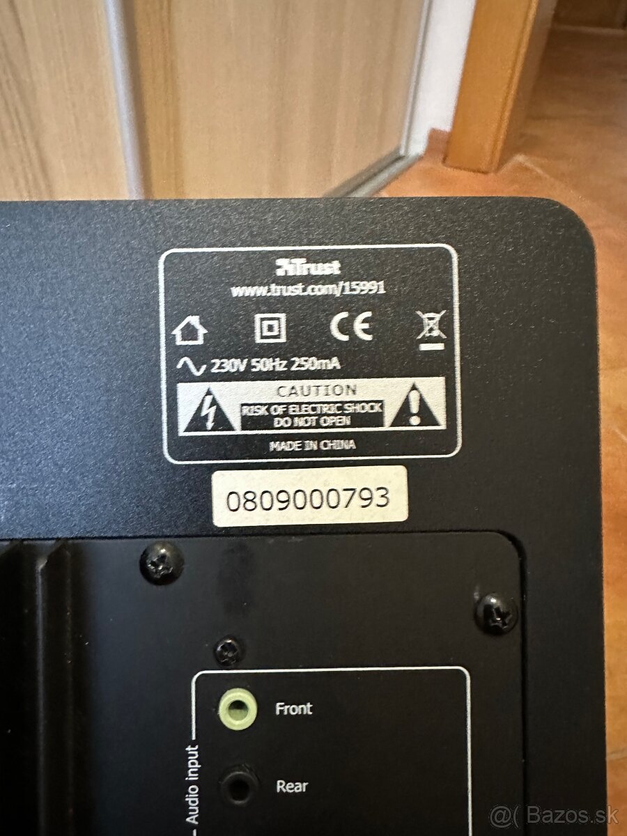 Repráky a subofér značky Trust - 7