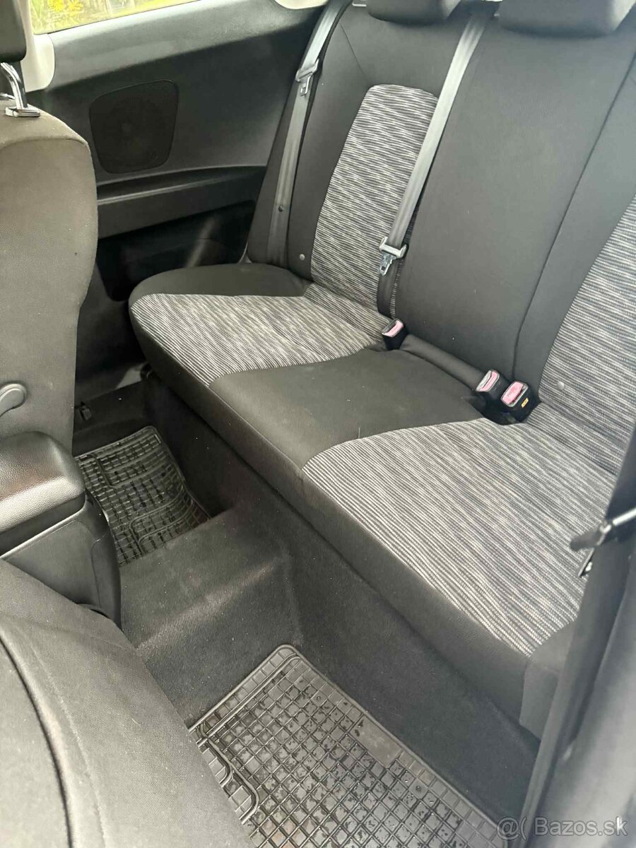 Predam Kia ceed 1,6 crdi - 7