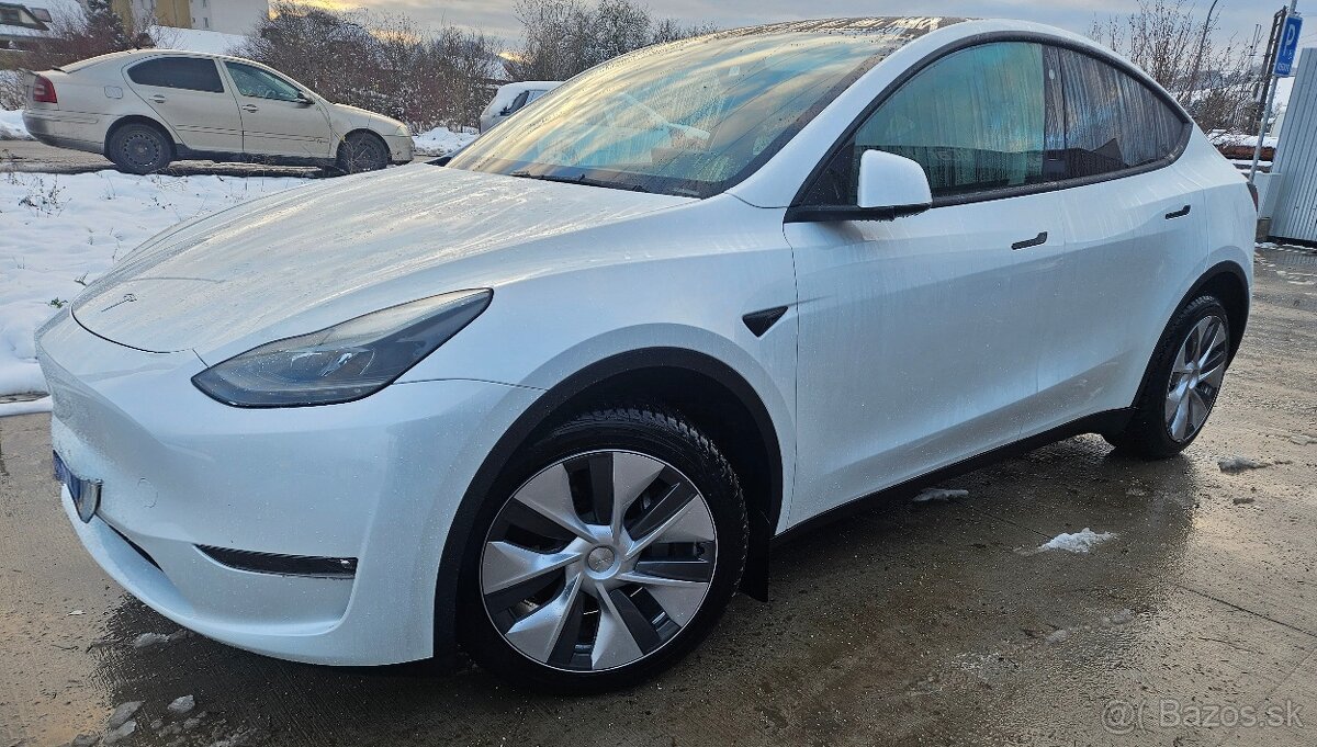 Tesla Y, LR,AWD,Berlín, 34500 km. - 7