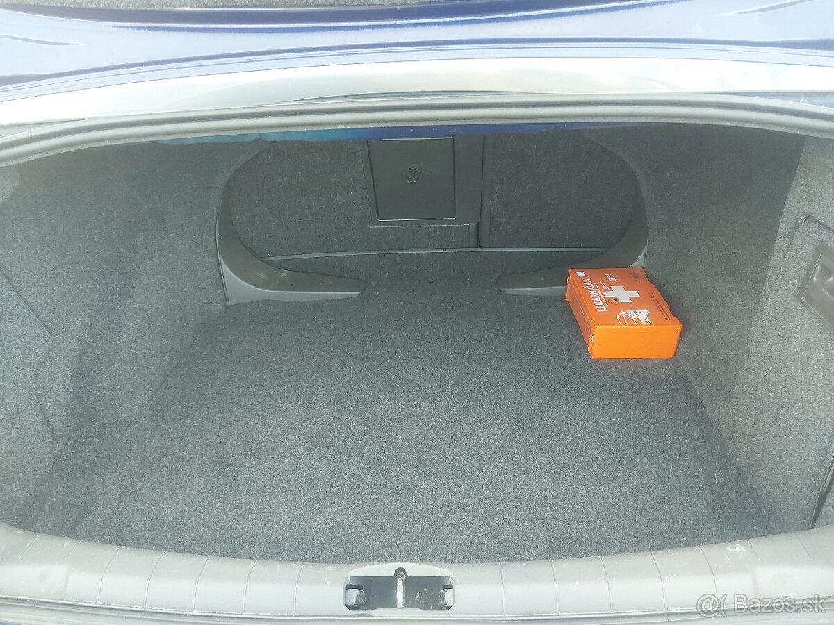 Predám Opel Vectra 1,8L 103 KW - 7