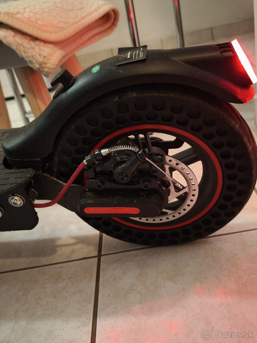 Predaj elektrickej kolobežky iScooter i9MAX - 7