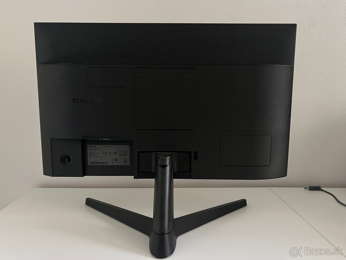 Predam PC s monitorom Samsung - 7