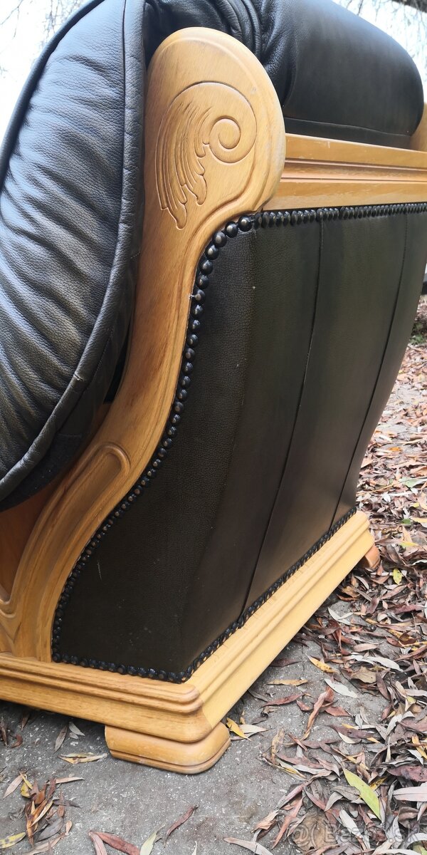 Kožená sedací souprava 3+1+1 s mas. dubovým dřevem TOP STAV - 7