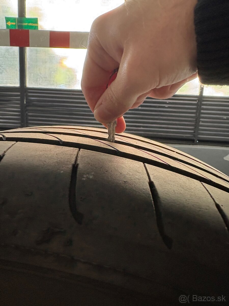 Goodyear Eagle F1 265/40 R20 - 7