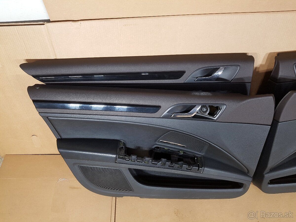 Predám sadu tapacírov dverí pre Superb 2 Combi L&K - 7