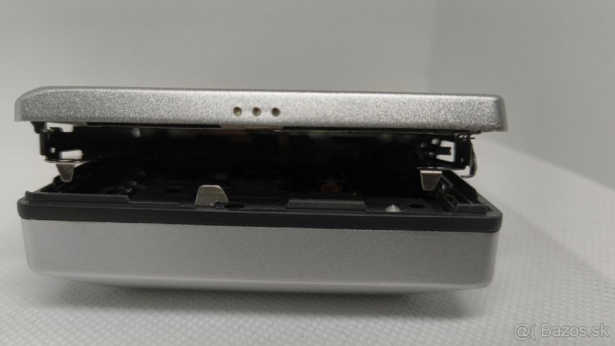 Sony MD walkman MZ-R70 MiniDisc s original príslušenstvom - 7